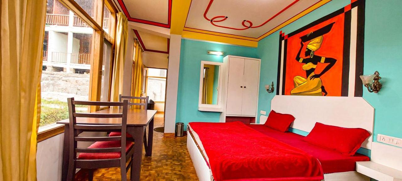 Хостел La Vaca India Manali Экстерьер фото