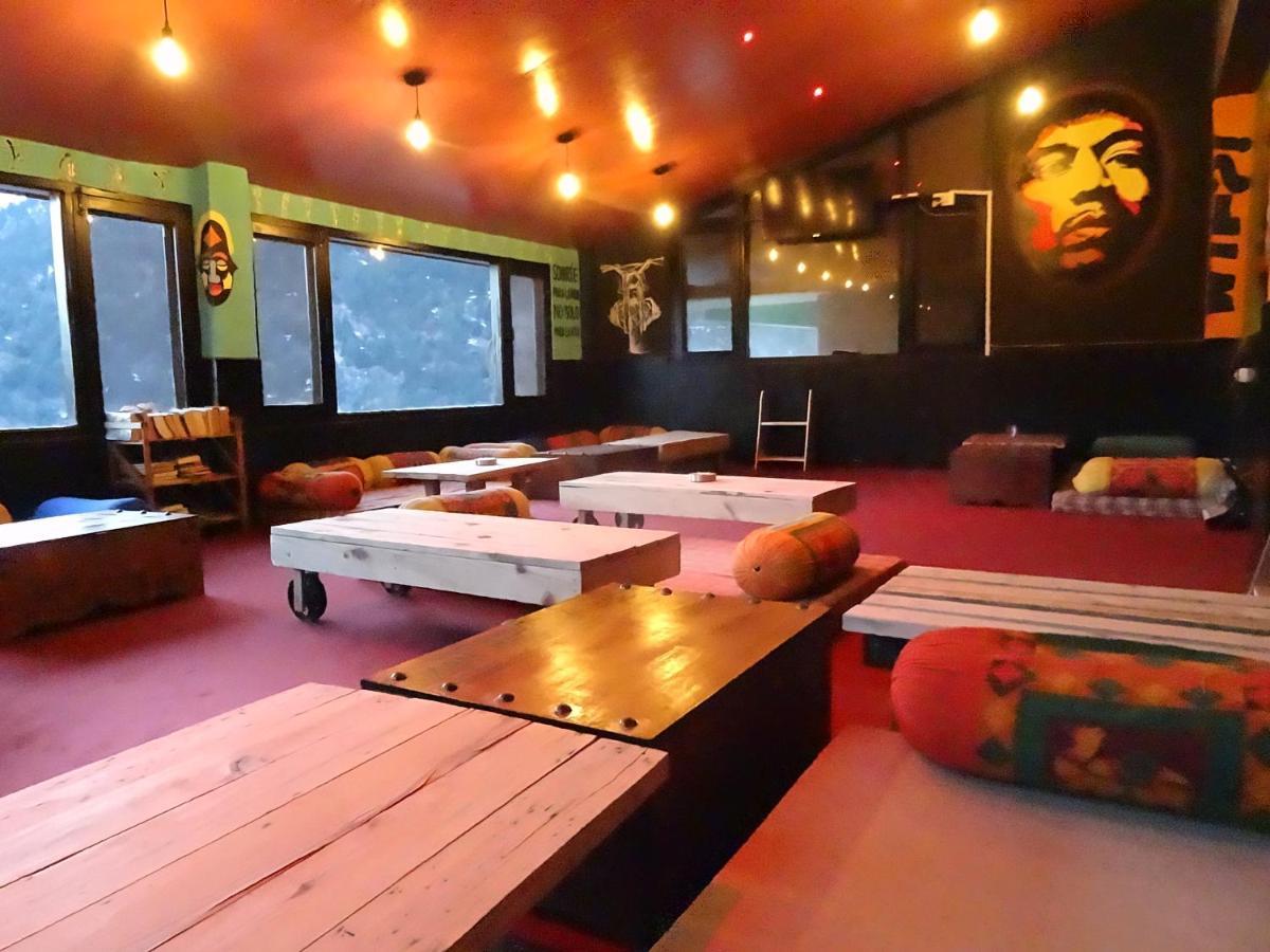 Хостел La Vaca India Manali Экстерьер фото